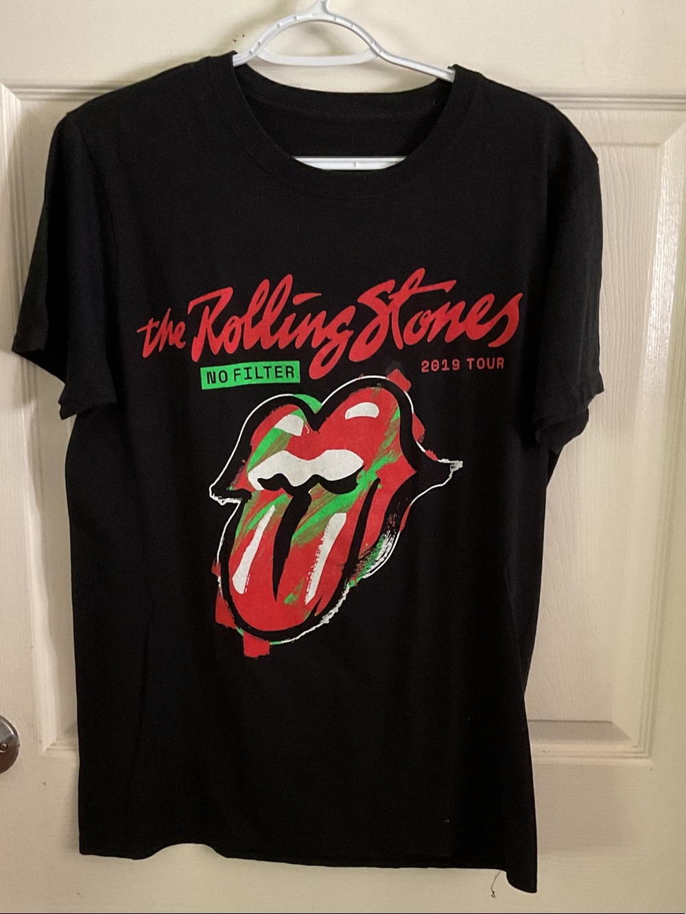 the Rolling Stones No Filter 2019 Black Tour Tee with Backhit